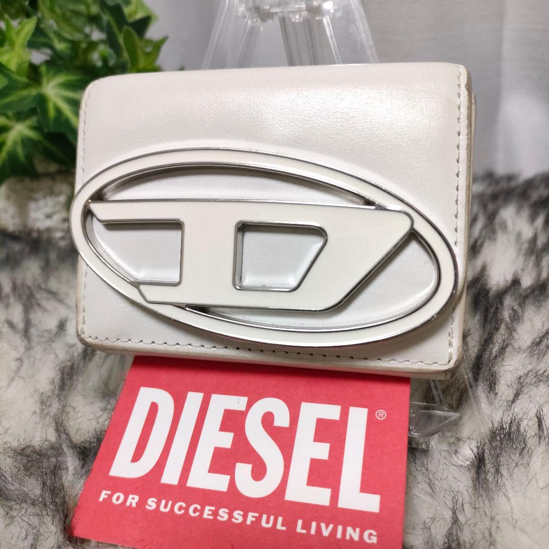 DIESEL 三つ折り財布 ホワイト Dロゴ レザー ディーゼル 財布 白 革