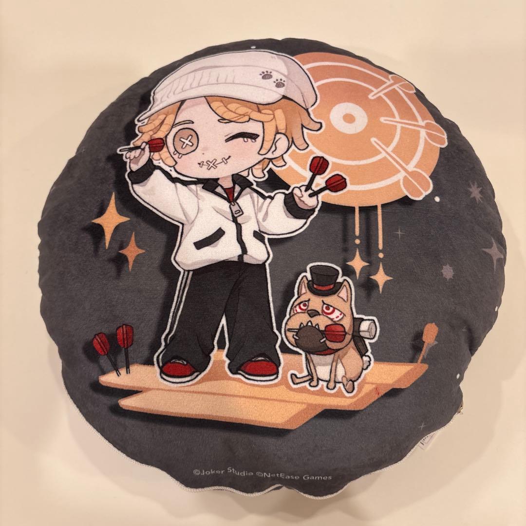 第五人格 Identity V ラウンドワン　クッション　納棺師　ポストマン