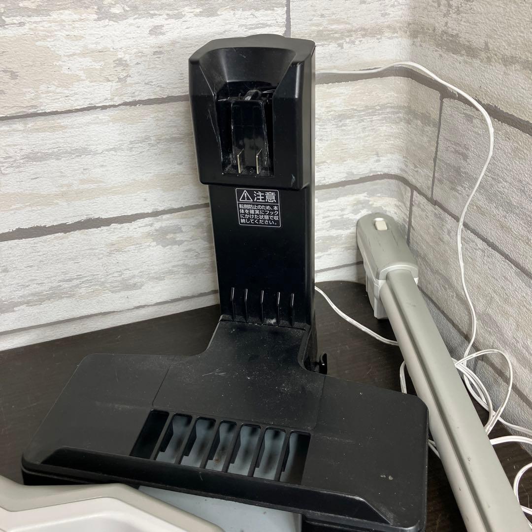 アイリスオーヤマ サイクロンクリーナー 掃除機　SCD-120P-W 21年製