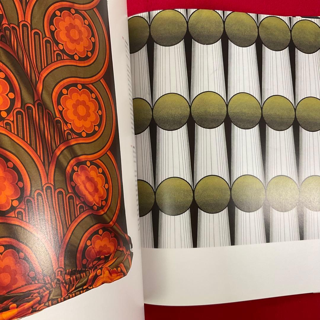 洋書 TEXTILES 20世紀のテキスタイルのデザイン変遷 新品