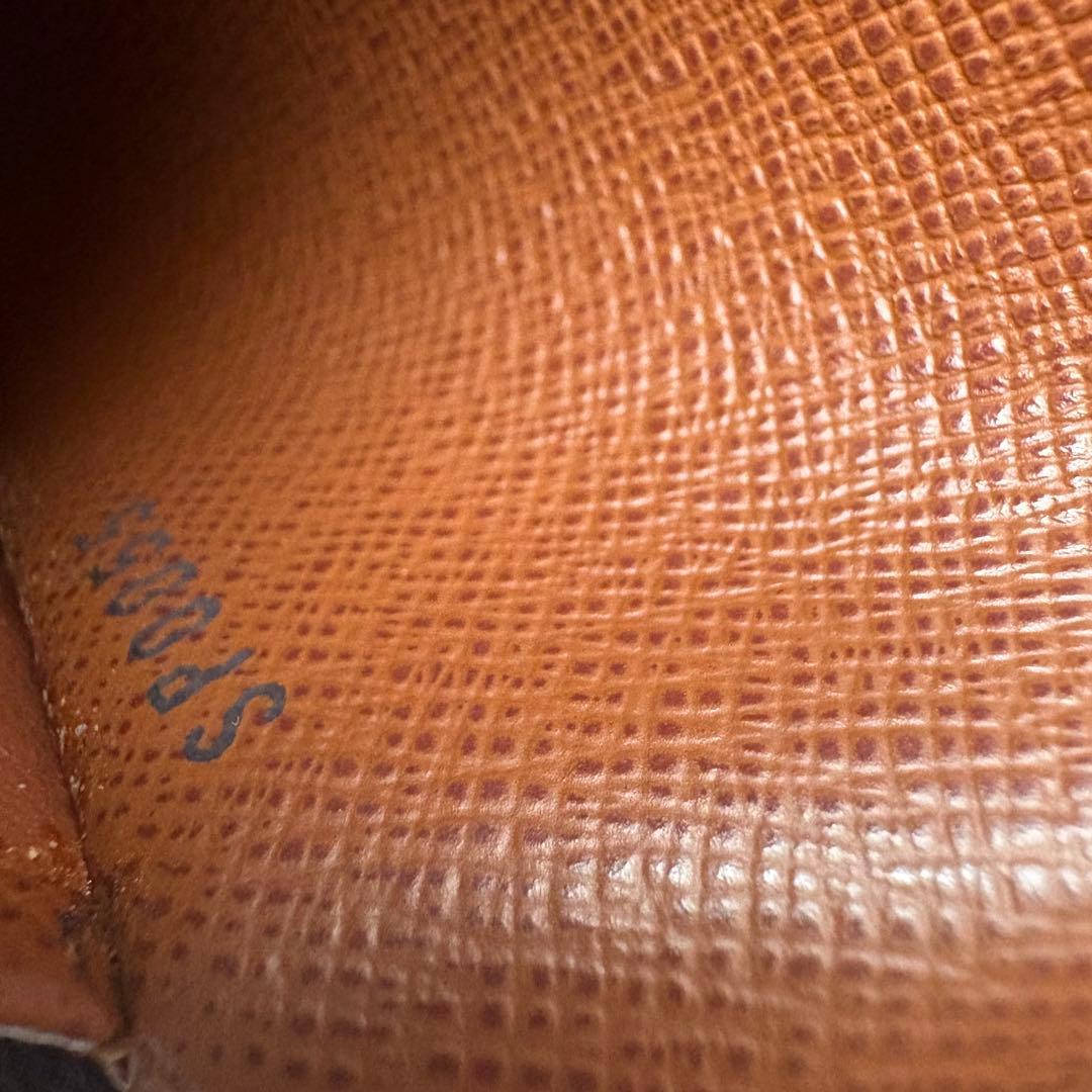 07 極上美品 Louis Vuitton モノグラム 二つ折り財布 e4