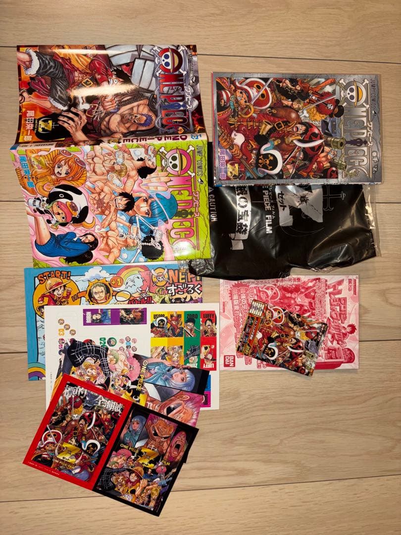 ONE PIECE 1〜113巻セット＋映画特典、ONE PIECEカード