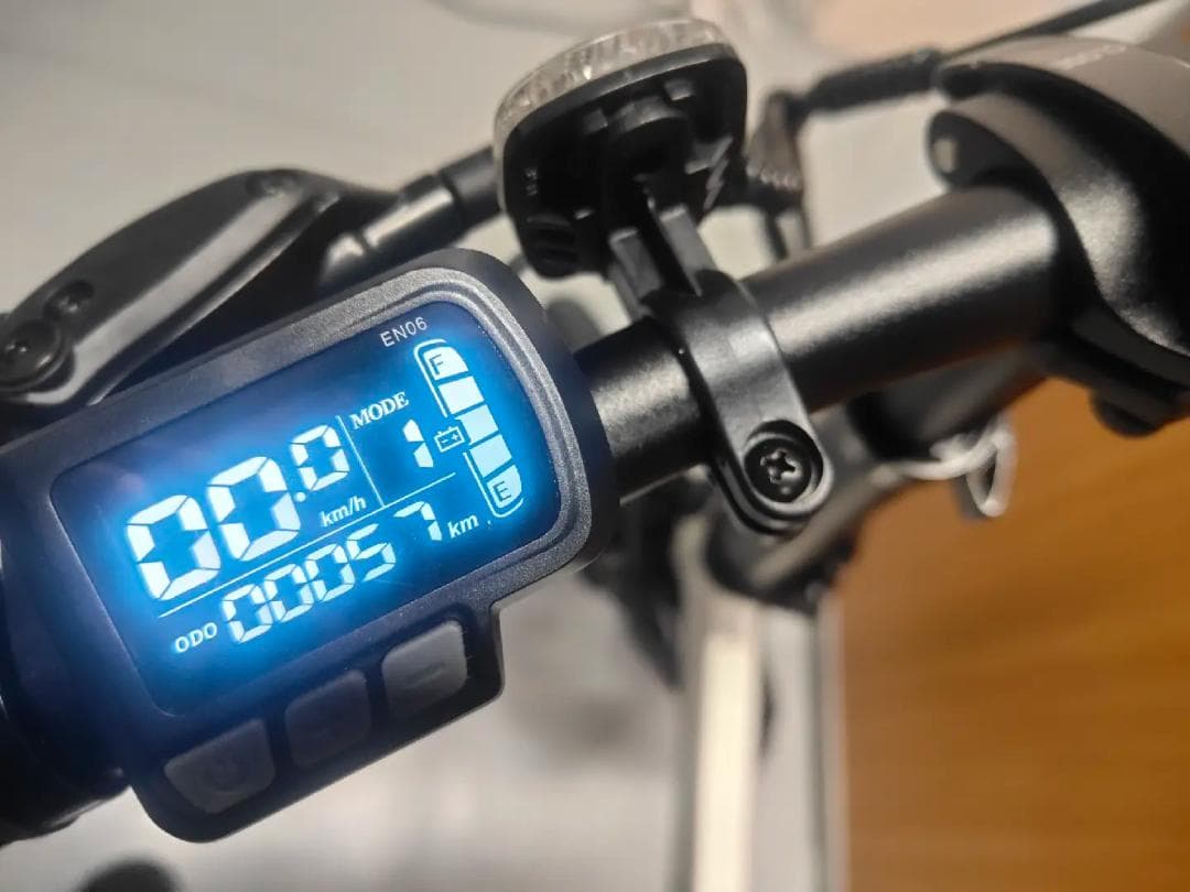 【期間限定セール開催中！】電動アシスト自転車ERWAY A02 ホワイト