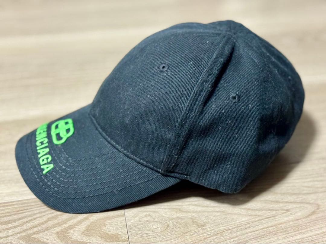 【13】BALENCIAGA ブラックキャップ