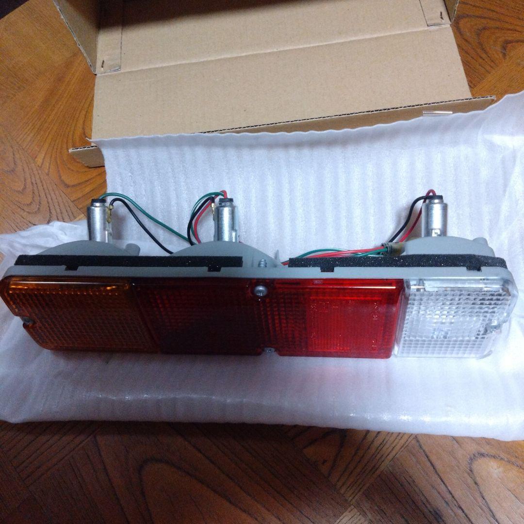 JA22ジムニー純正テール新品未使用左右セット