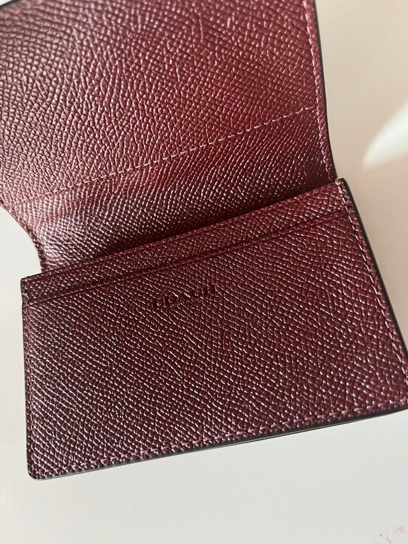 COACH 名刺入れ ベージュ ワインレッド