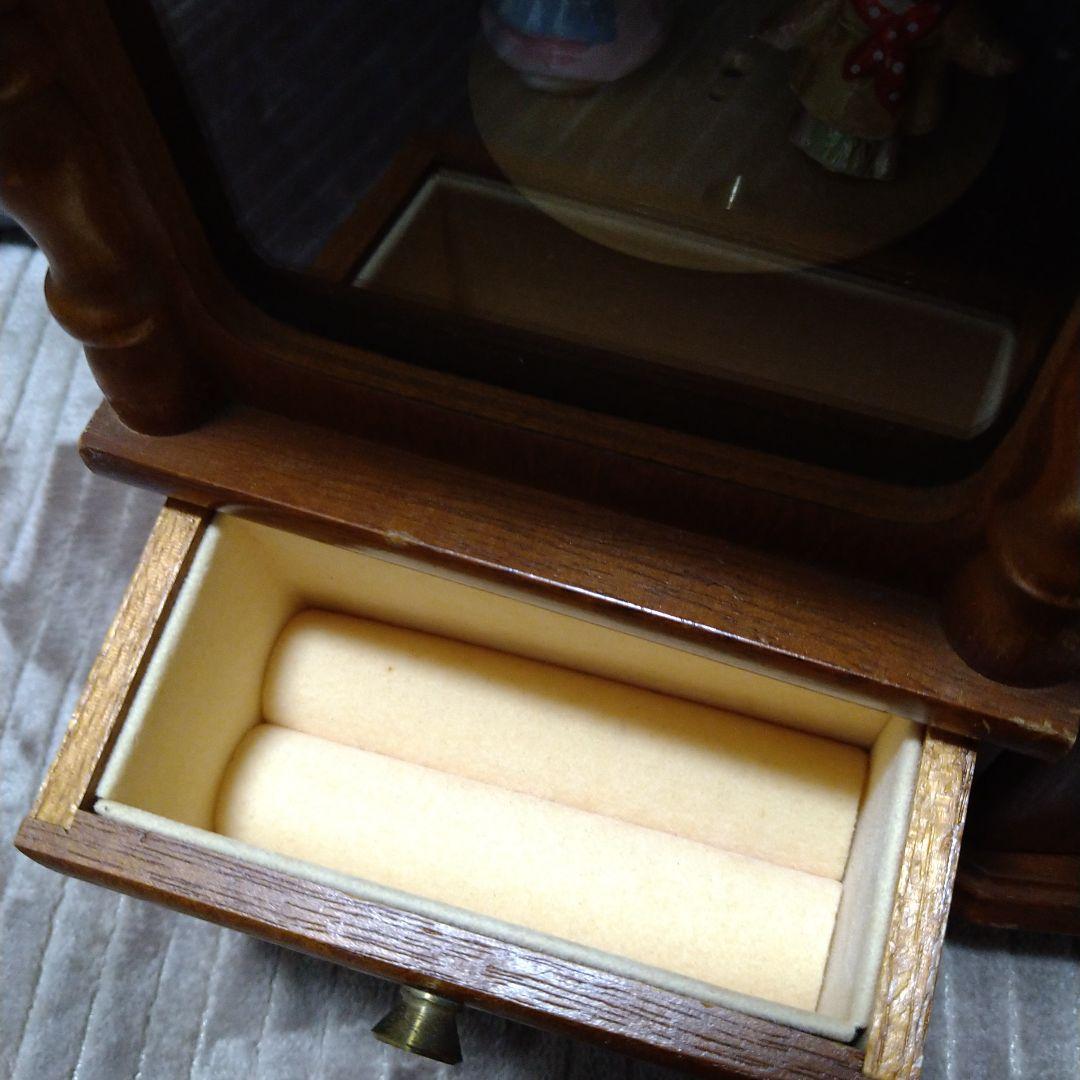 リトルグレイラビット 陶器 オルゴール付 アクセサリーケース ／ピーターラビット