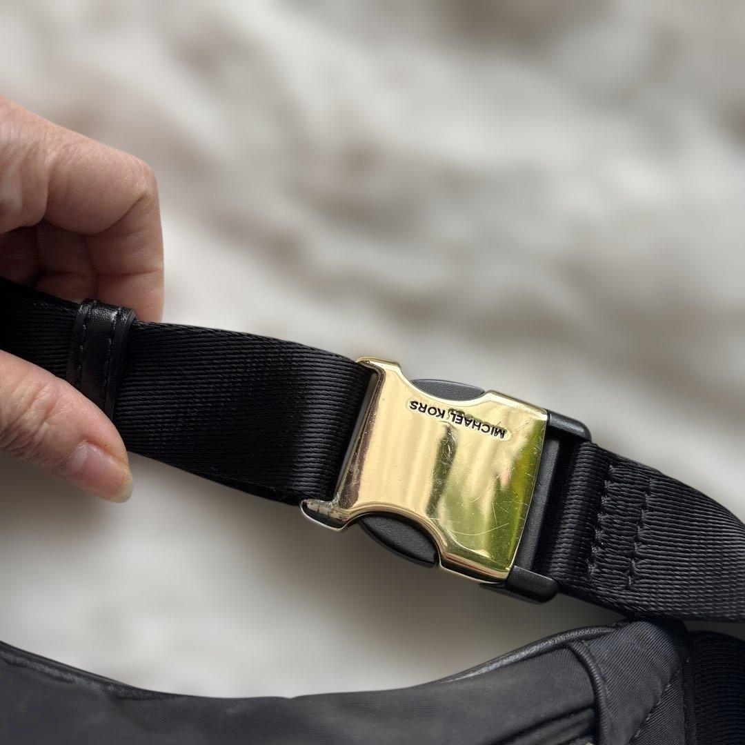 MICHAEL KORS スタッズ ボディバッグ極美品