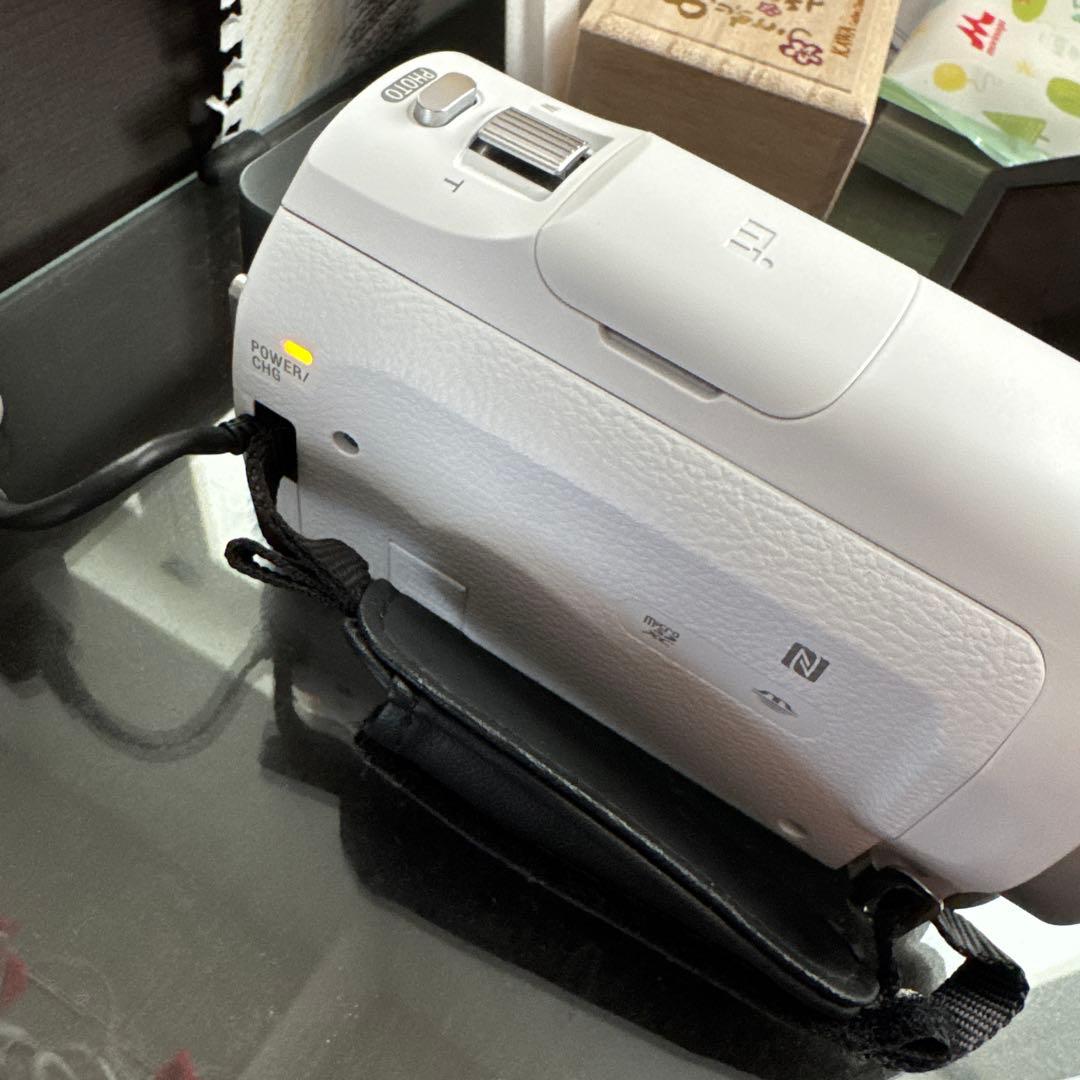 SONY HDR-PJ670 ハンディカム 本体＋ケーブル ポーチ付き