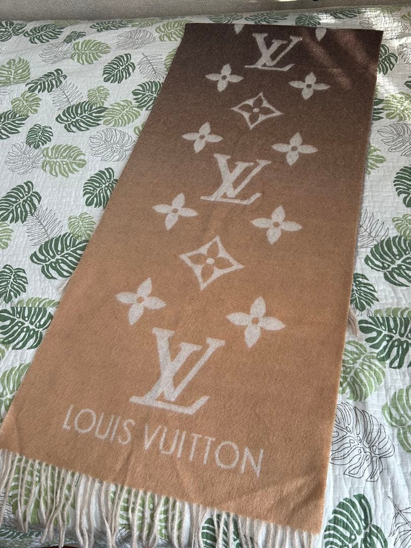ぷ*︎様 LOUIS VUITTON ルイヴィトン マフラー カシミヤ100%
