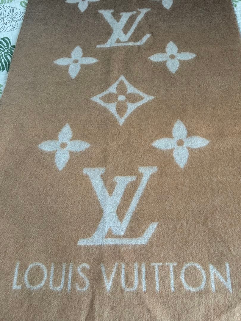 ぷ*︎様 LOUIS VUITTON ルイヴィトン マフラー カシミヤ100%