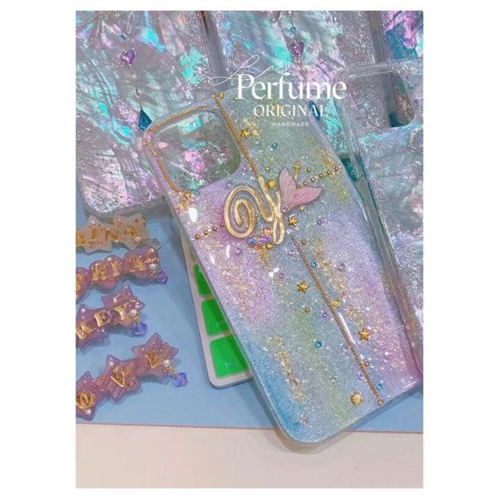 イニシャル♡マーメイド✨キラキラ カラフル 人魚 名入れ iPhoneケース