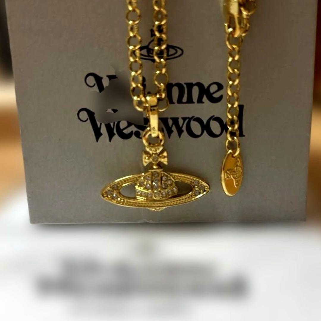 Vivienne Westwood ミニバスレリーフネックレス