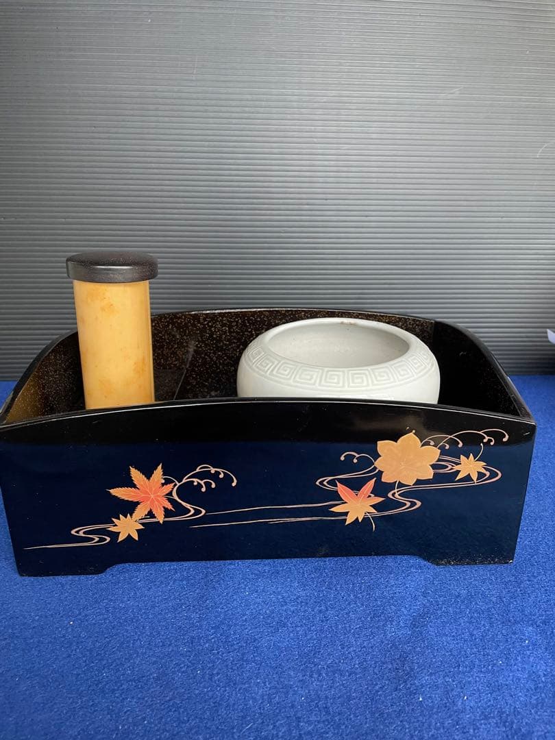煙草盆　漆器　もみじ　金蒔絵　灰入れ