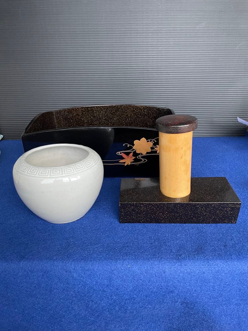 煙草盆　漆器　もみじ　金蒔絵　灰入れ