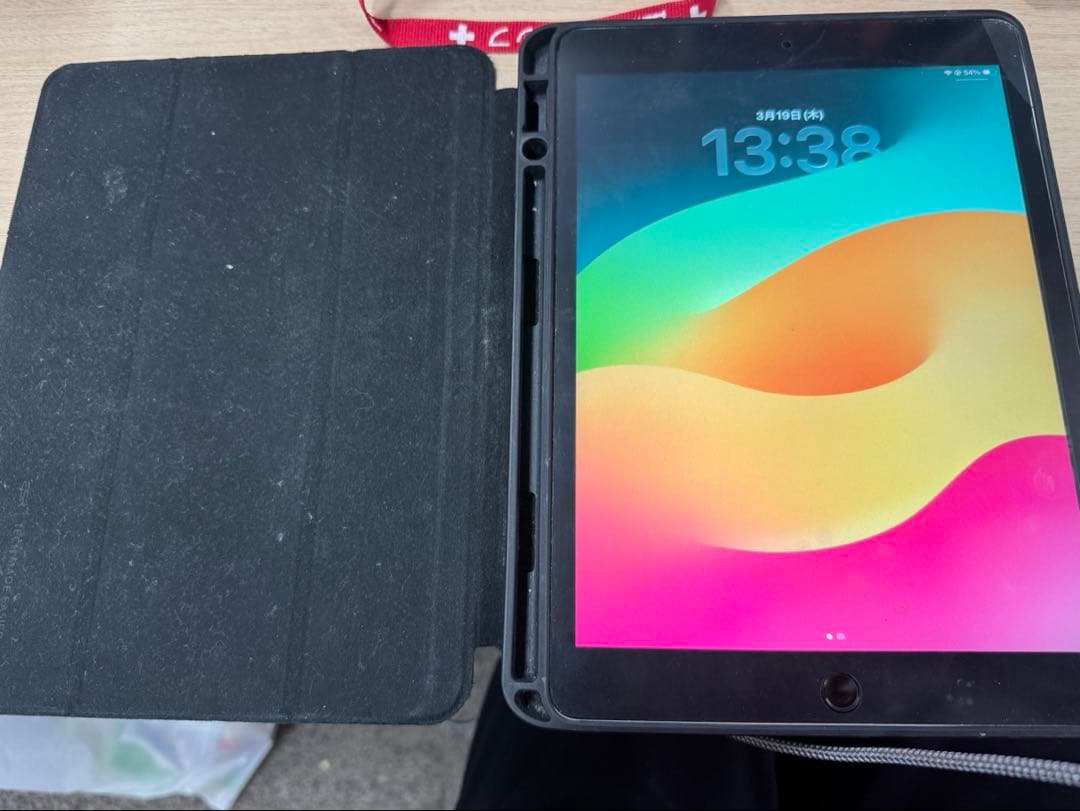 カ*ー様 ケース付き　iPad 第9世代64GB Wi-Fiモデル