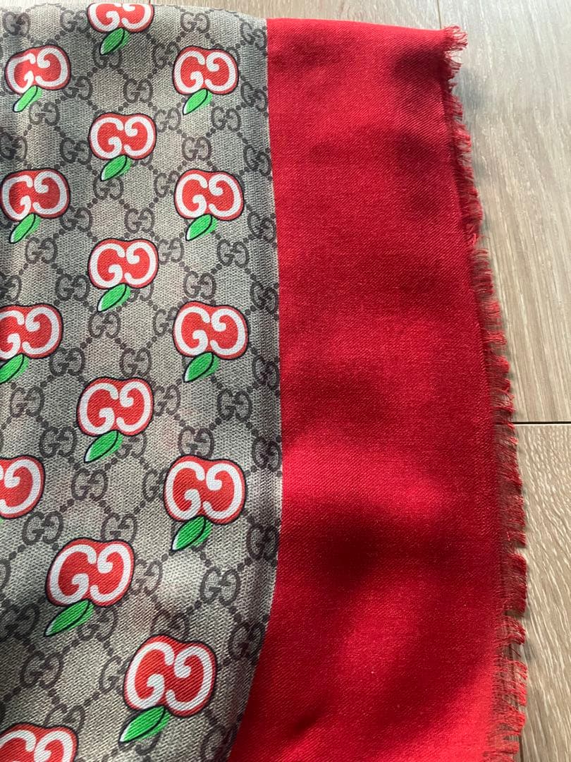 GUCCI グッチ　マフラー　ブランド　GG ロゴ リンゴ　ストール　アップル