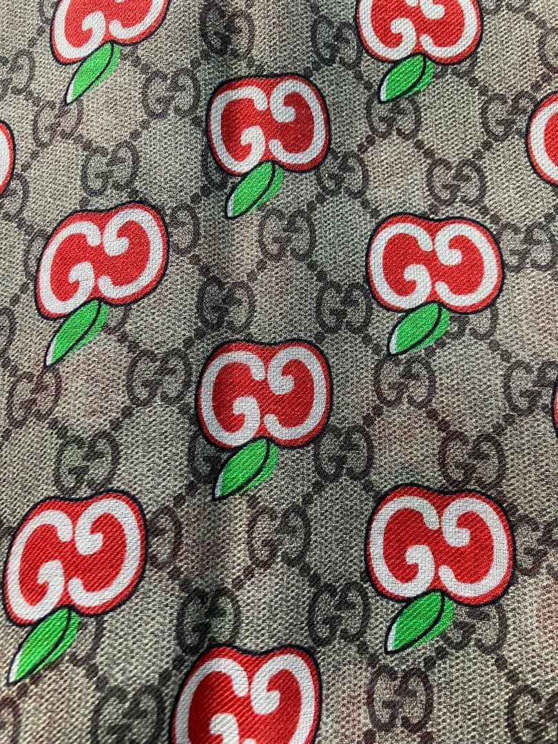 GUCCI グッチ　マフラー　ブランド　GG ロゴ リンゴ　ストール　アップル