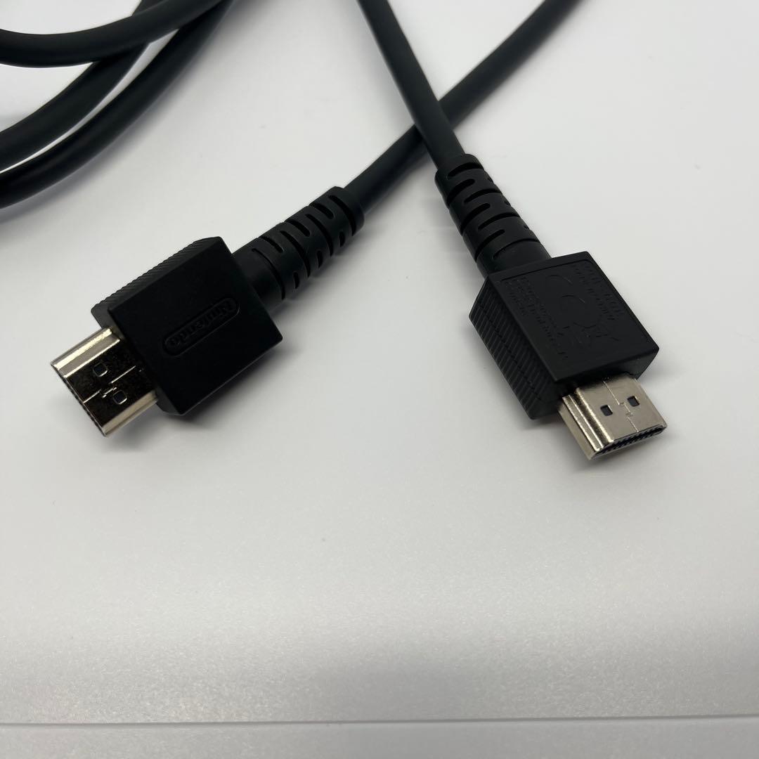 【美品】　Nintendo Switch本体美品(付属品全て込み)