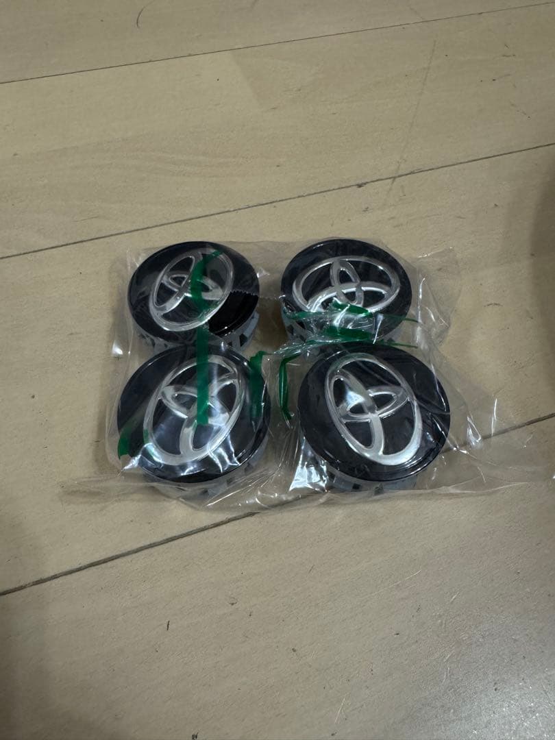 【新車外し品】トヨタ アクア Z 純正 15in 6J +45 PCD100