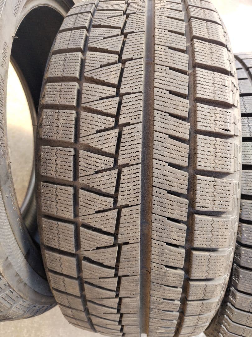 ②BSスダッドレスタイヤ215/50R17 2本セット