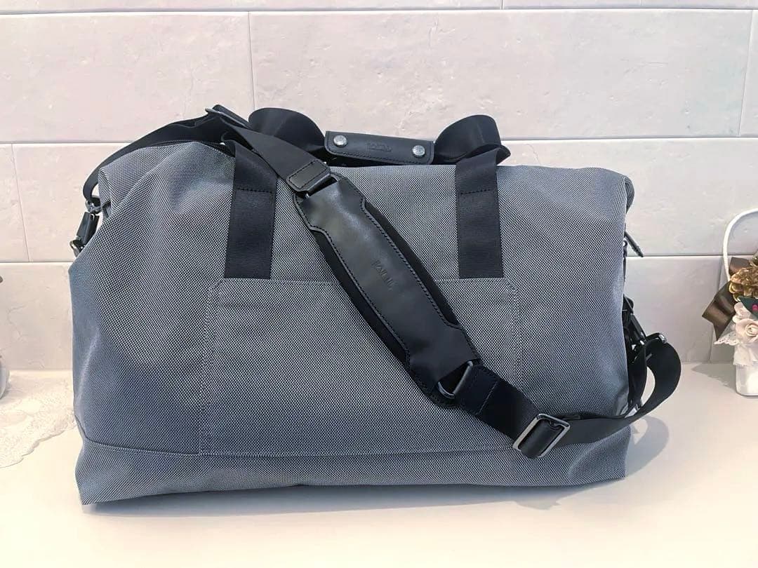 【交渉可】TUMI サチェル　ボストンバッグ　グレー　(状態非常に良好)
