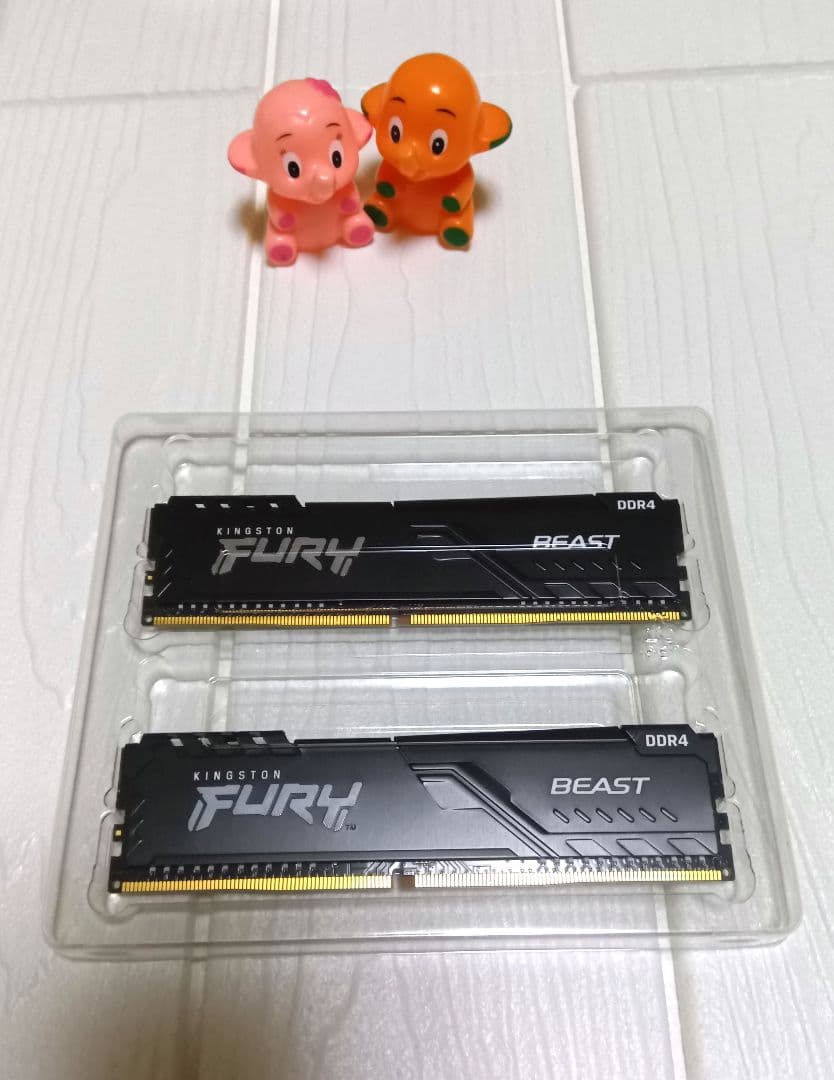 Kingston FURY BEAST DDR4 メモリー 2枚セット　値下げ
