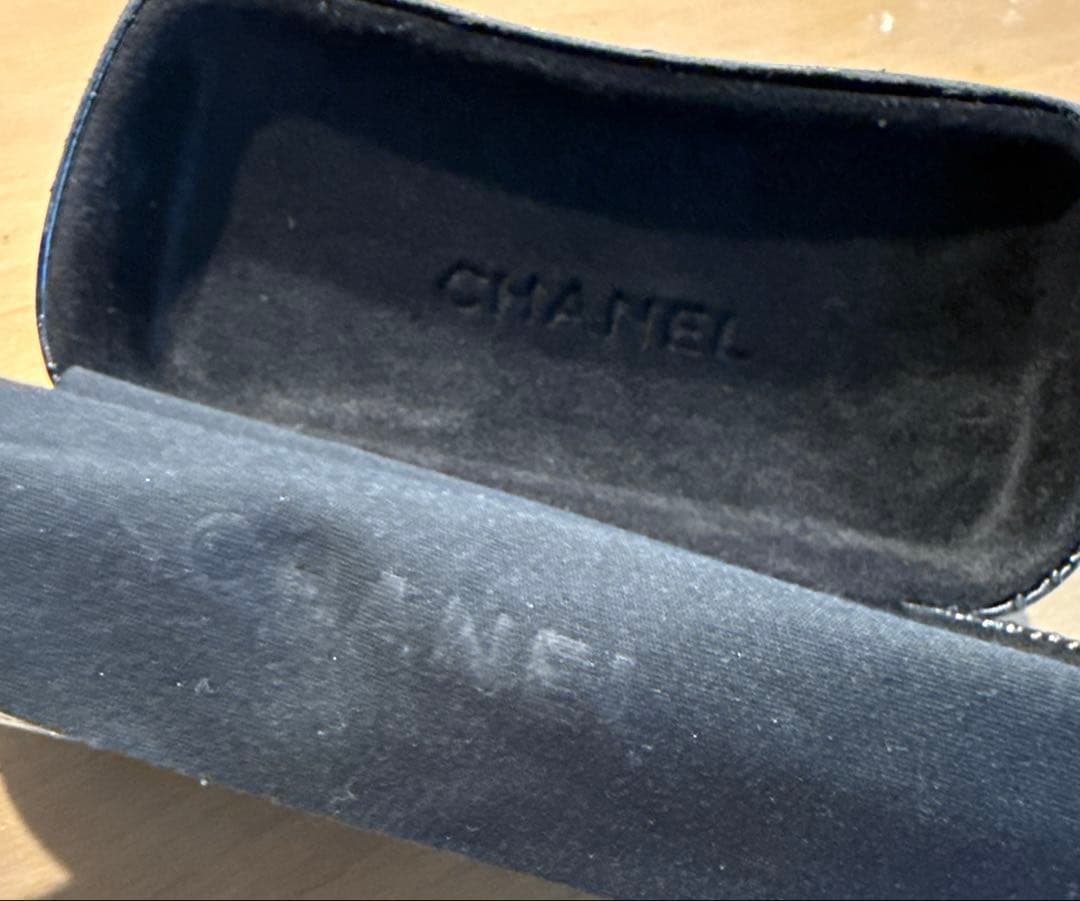 【CHANEL】サングラス ココマーク ブラウン系 箱有