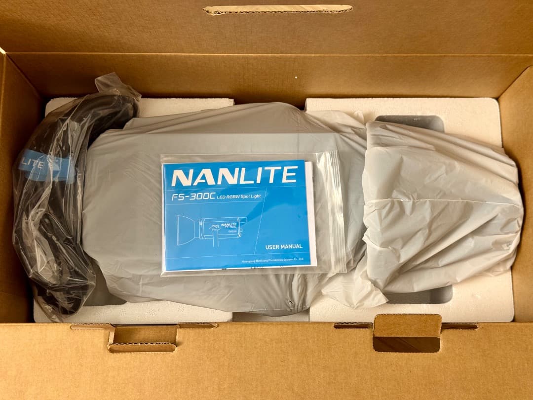 k*s様 NANLITE FS-300C RGBW LEDライト