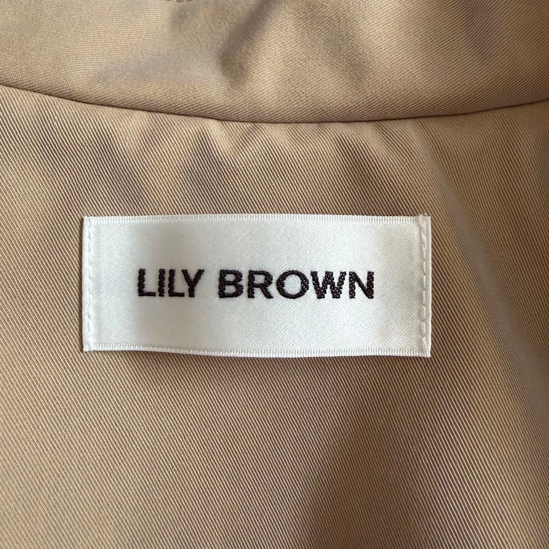 Lily Brown シャンブレーフレアショートトレンチ　ベージュ