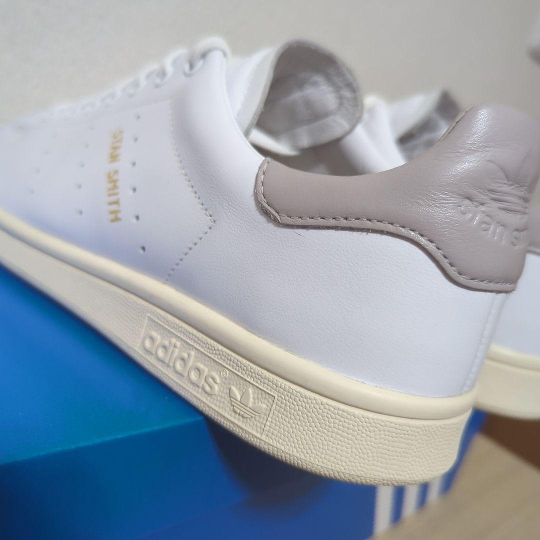 最終Tomorrowland × adidas Stan Smith