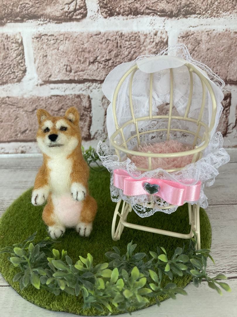 羊毛フェルト　ペットカートに乗る柴犬とMシュナウザー