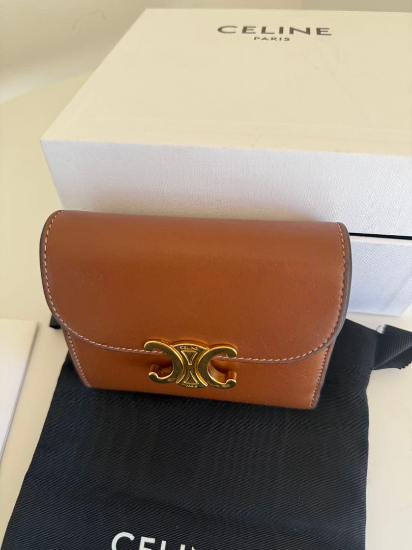 【箱付き】CELINE トリオンフ スモール フラップウォレット ブラウン