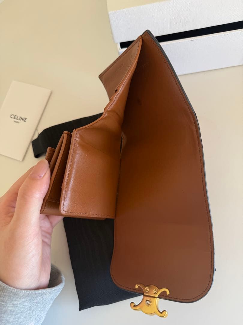 【箱付き】CELINE トリオンフ スモール フラップウォレット ブラウン