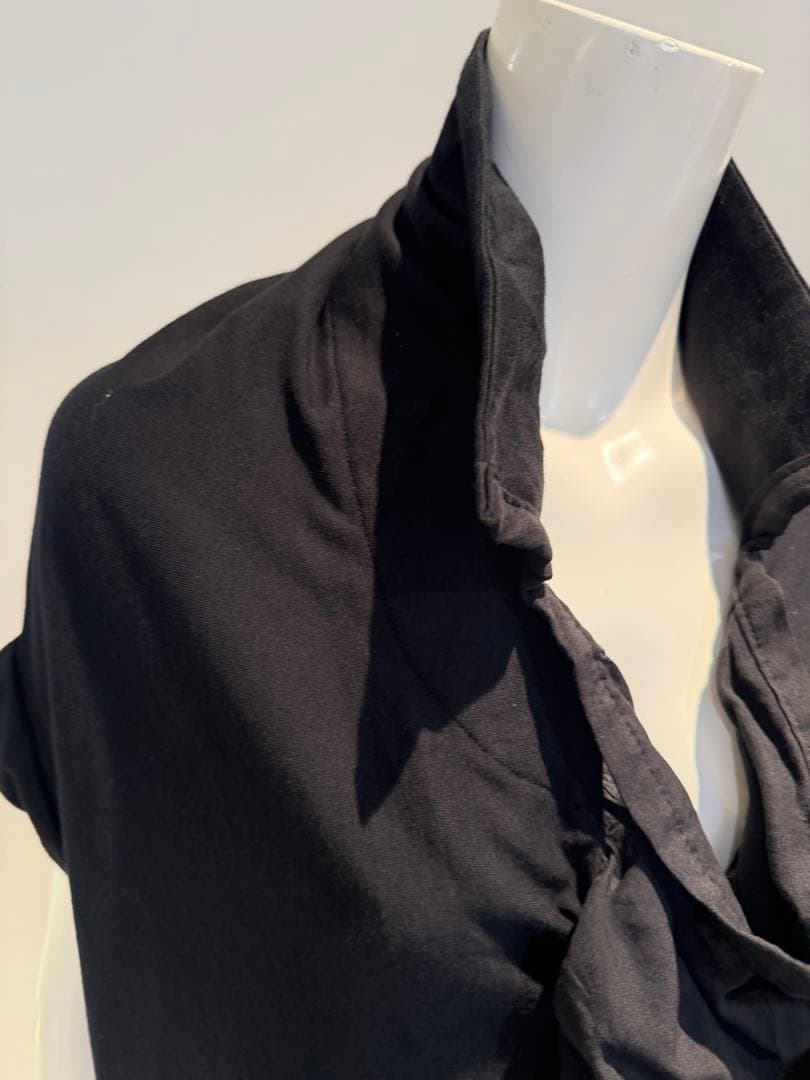 LIMIfew 黒 半袖スキッパーCS 美品