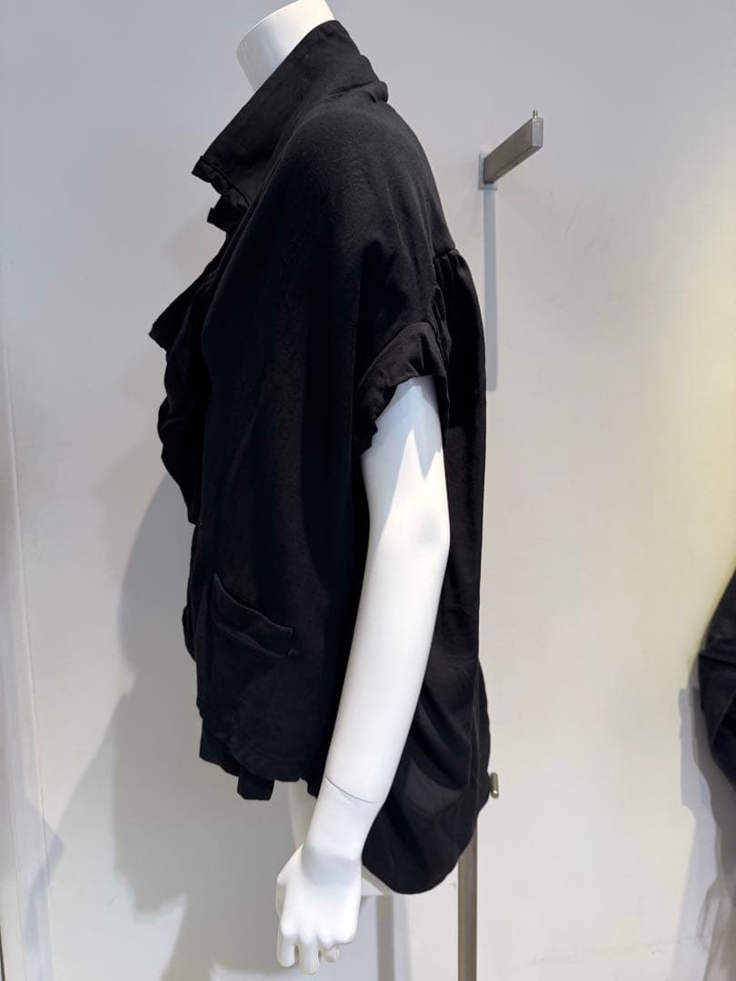LIMIfew 黒 半袖スキッパーCS 美品