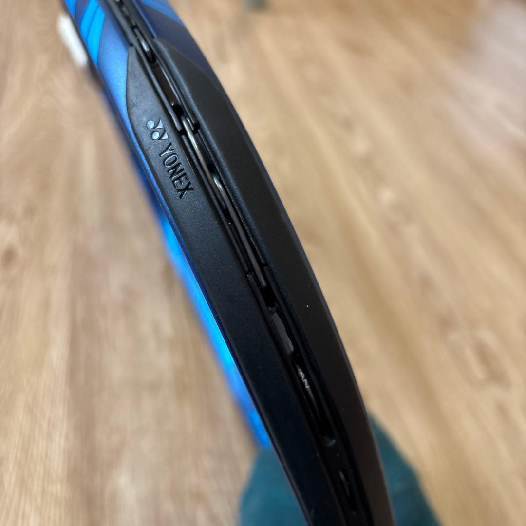 【超美品】Yonex EZONE テニスラケット G2