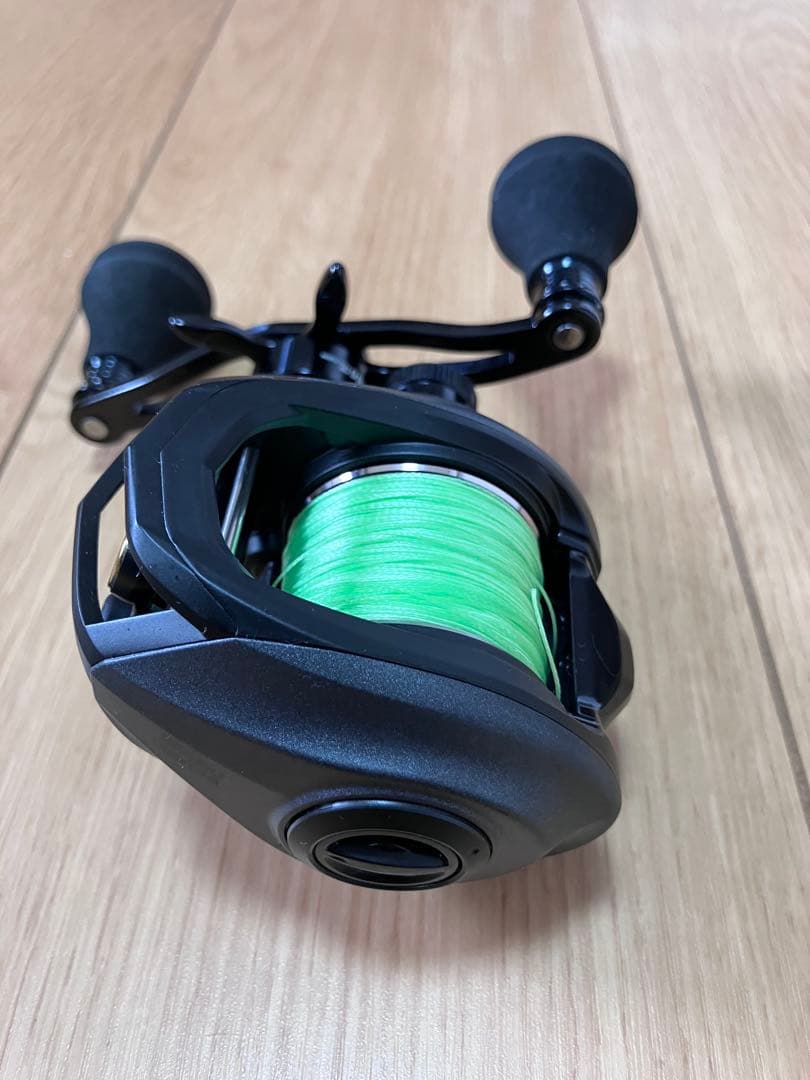 アブガルシア レボビースト 40-HS（右ハンドル）