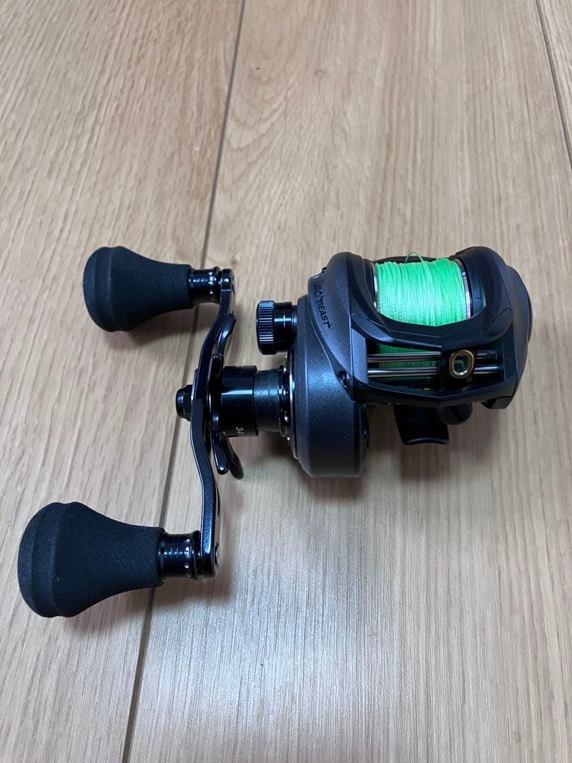 アブガルシア レボビースト 40-HS（右ハンドル）