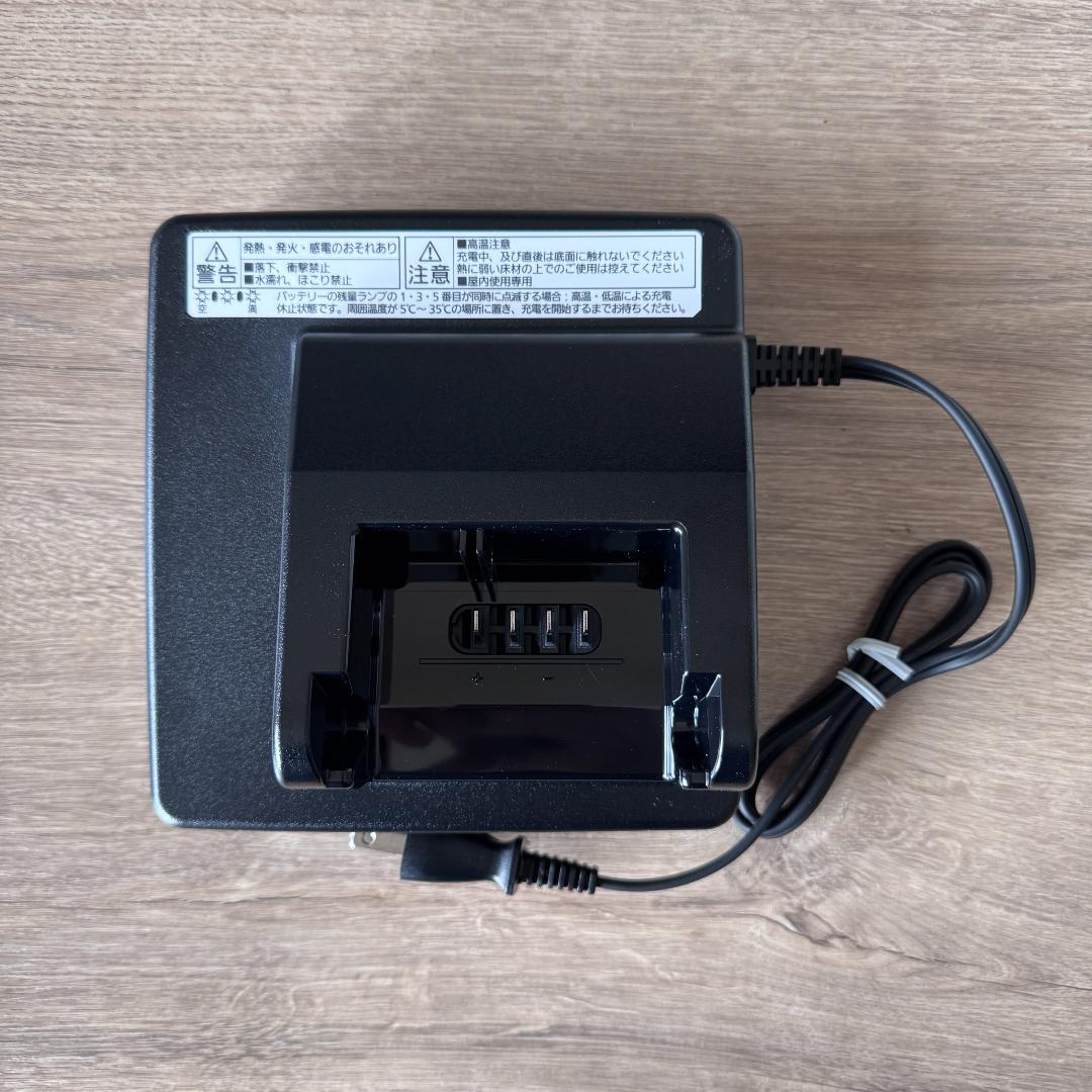 【 新品未使用 】Panasonic　NKJ075Z1B　バッテリー充電器