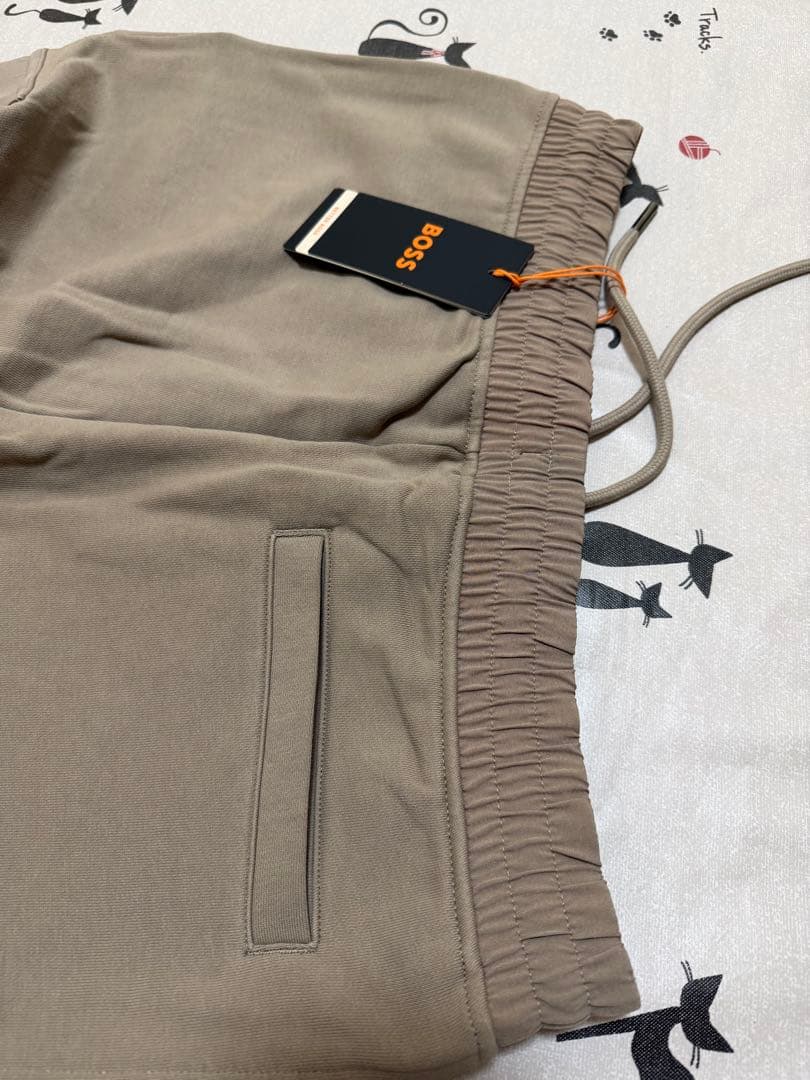 HUGO BOSS 新品未使用　メンズ　プレミアム ジョガー　パンツM