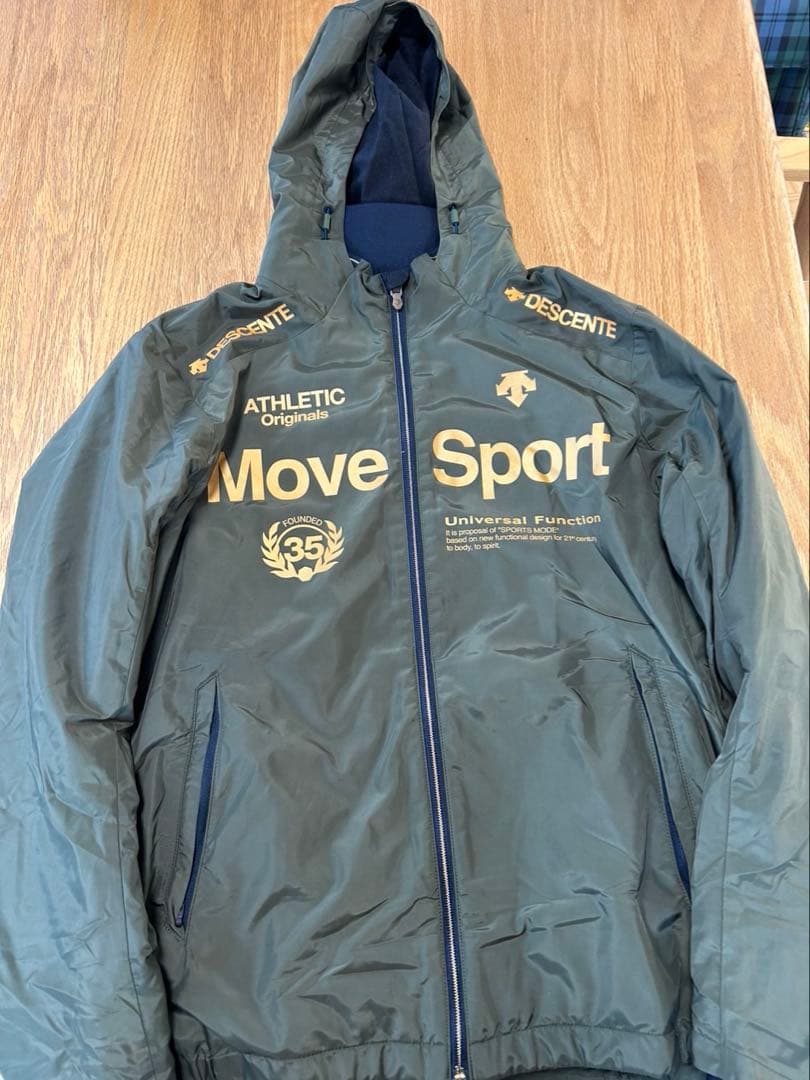 Move Sport ジャージ上下セット（メンズ）