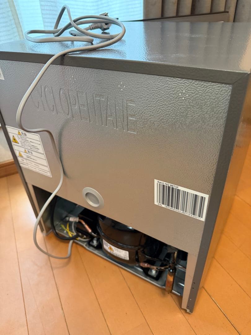 新品同様 Hisense 小型冷蔵庫 シルバー 2025年式　HR-A45S