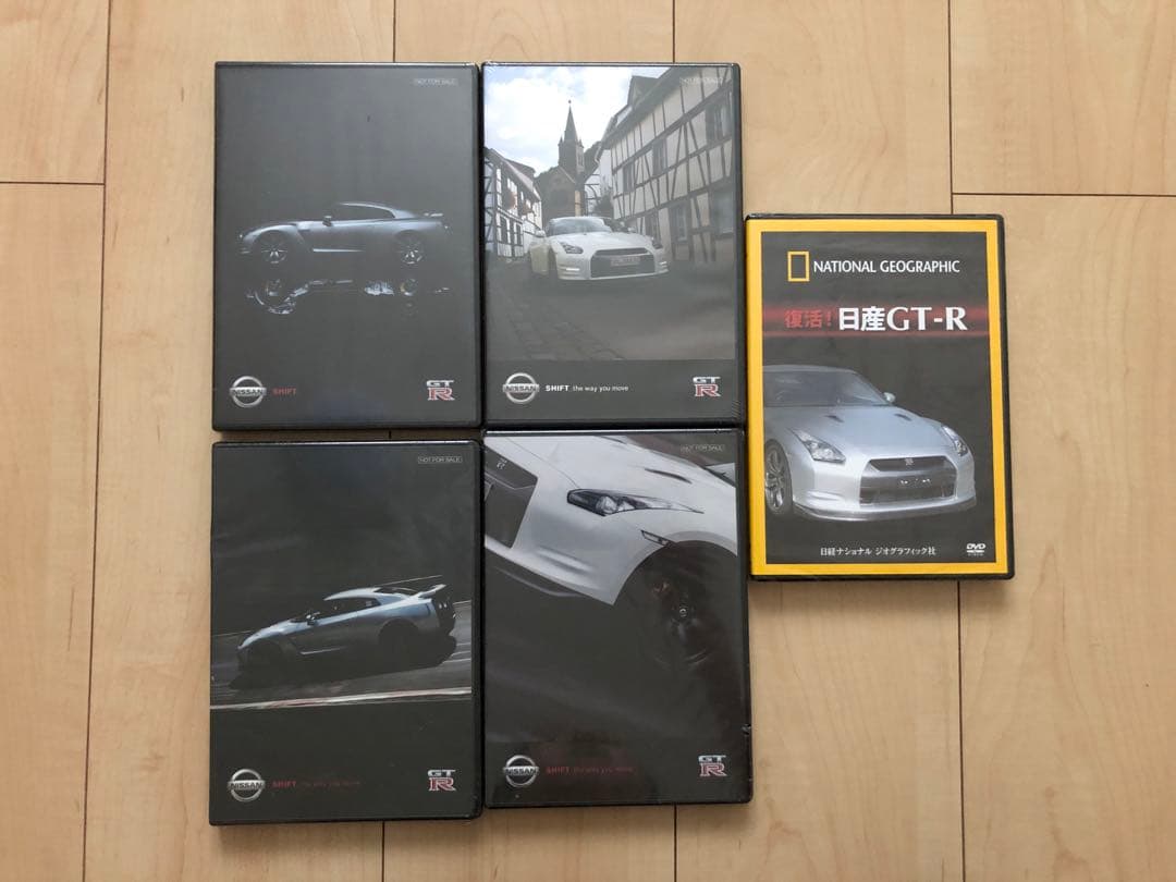 NISSANスカイラインGT-RVHS DVD・ブックセットうg4707W23