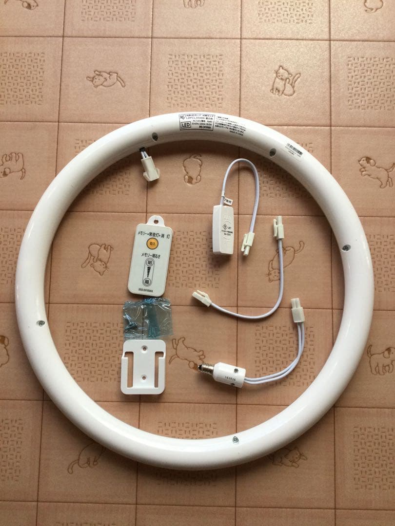 IRIS OHYAMA 丸型LEDランプ LDFCL3040N 中古品
