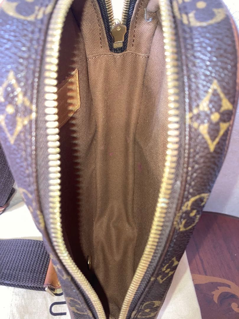 Louis Vuitton モノグラム ポシェット・ガンジュ ボディバッグ