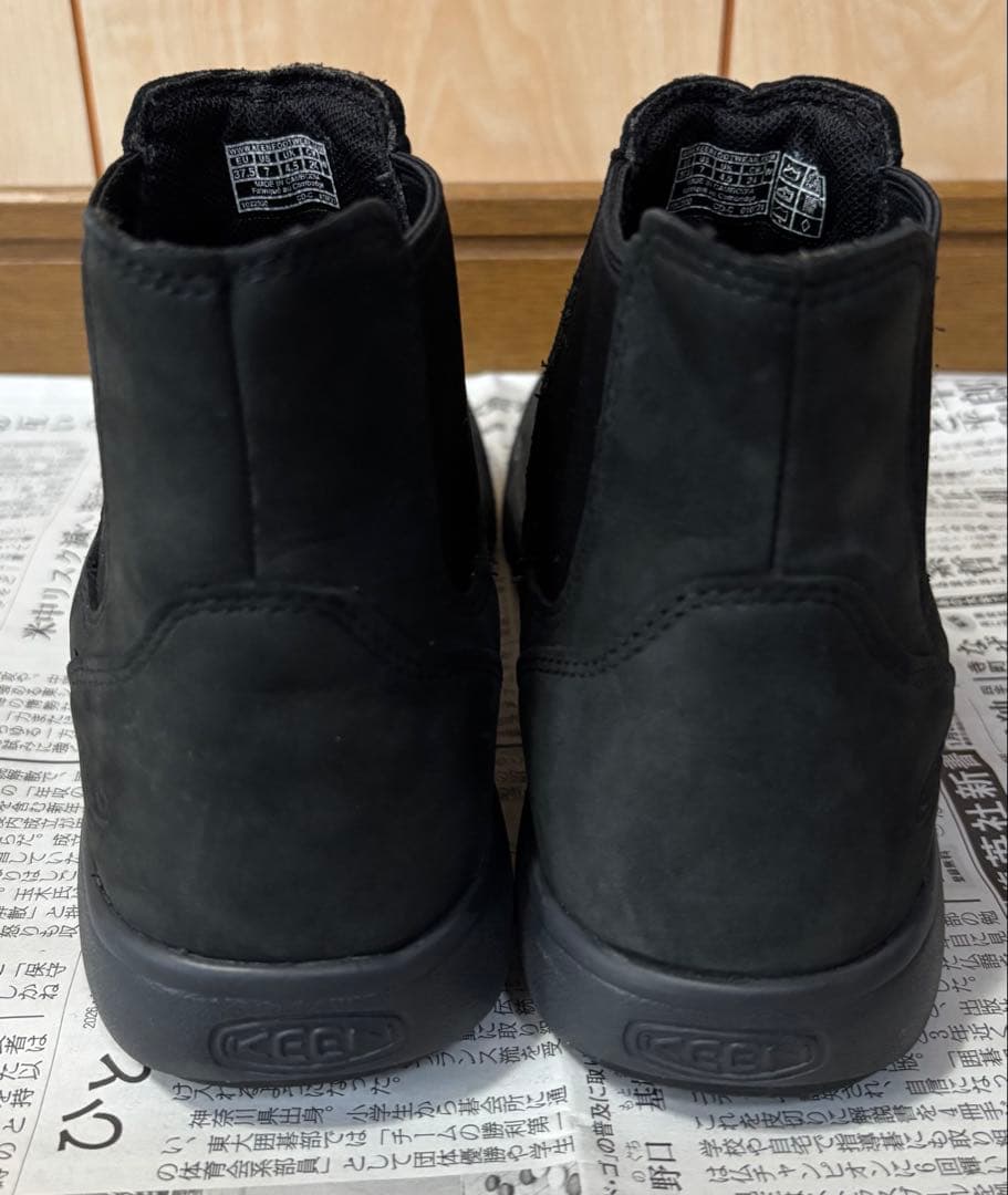 KEEN エレナチェルシー　ブーツ　ブラック