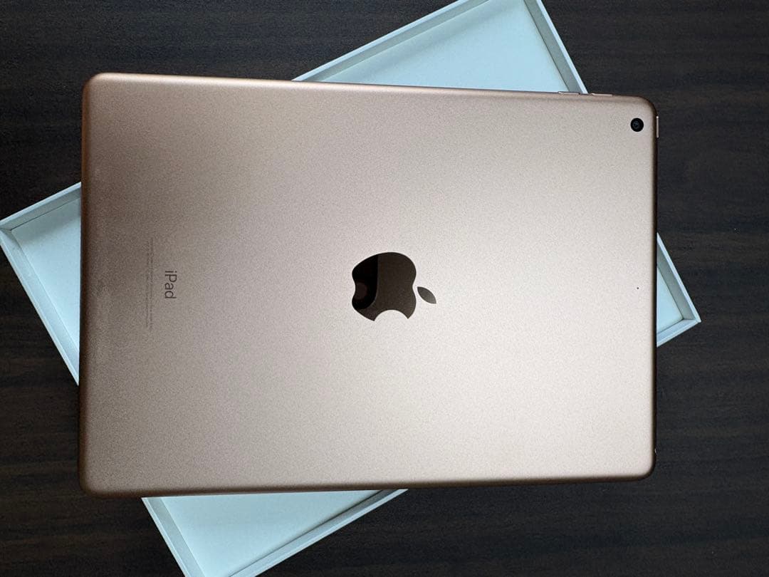 Apple iPad 代6世代　ゴールド　32GB