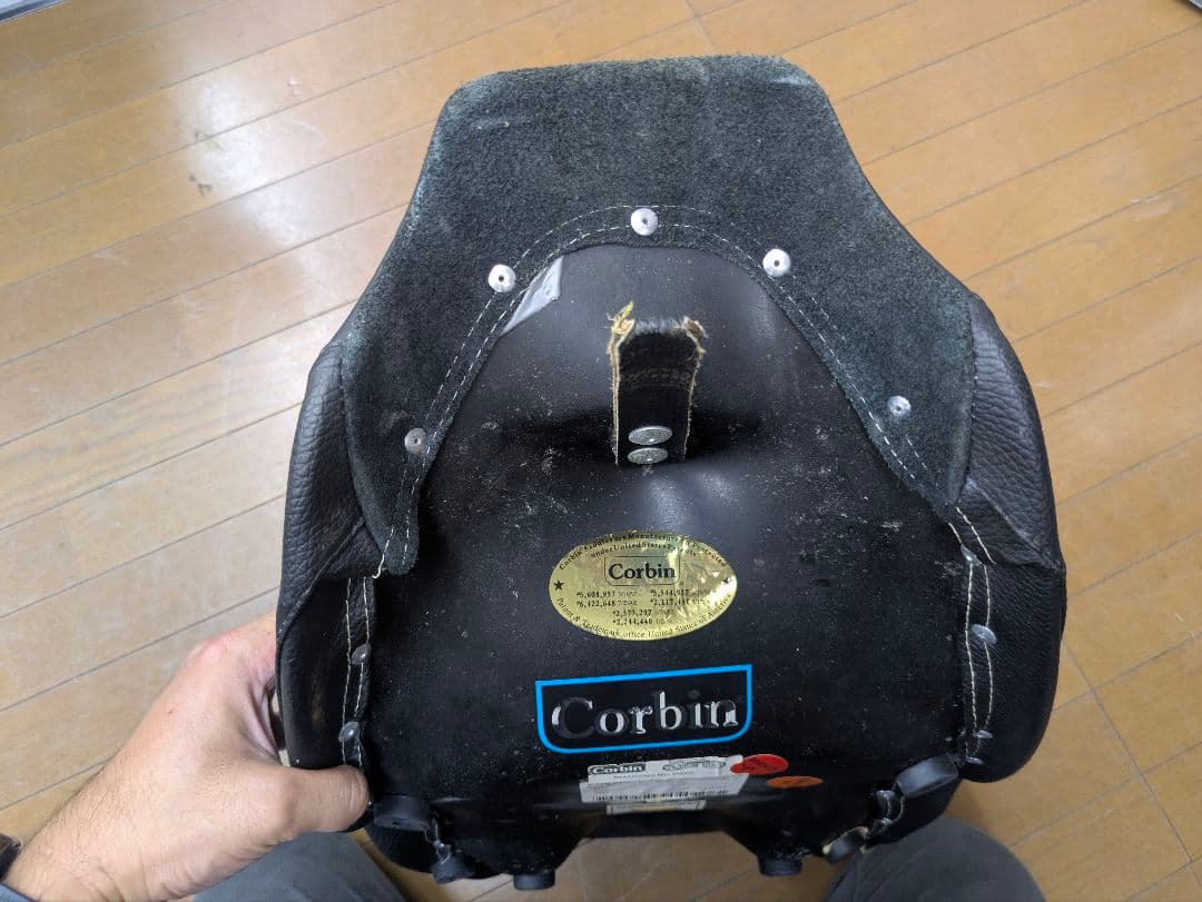 Corbin製　ハーレー用　カスタムソロシート　ロードキング