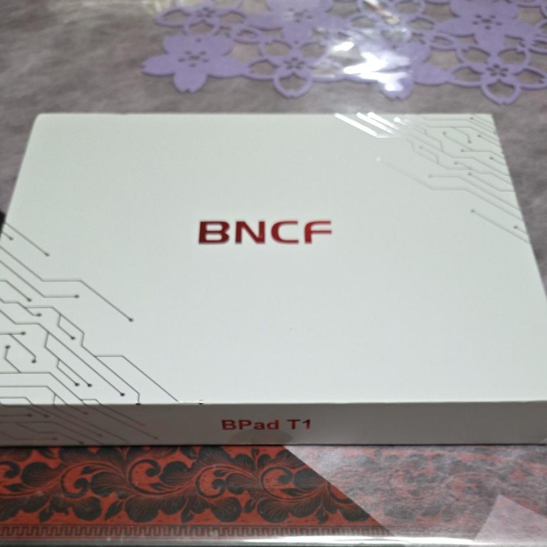 新品未開封 BNCF Bpad T1 本体 8インチ Androidタブレット